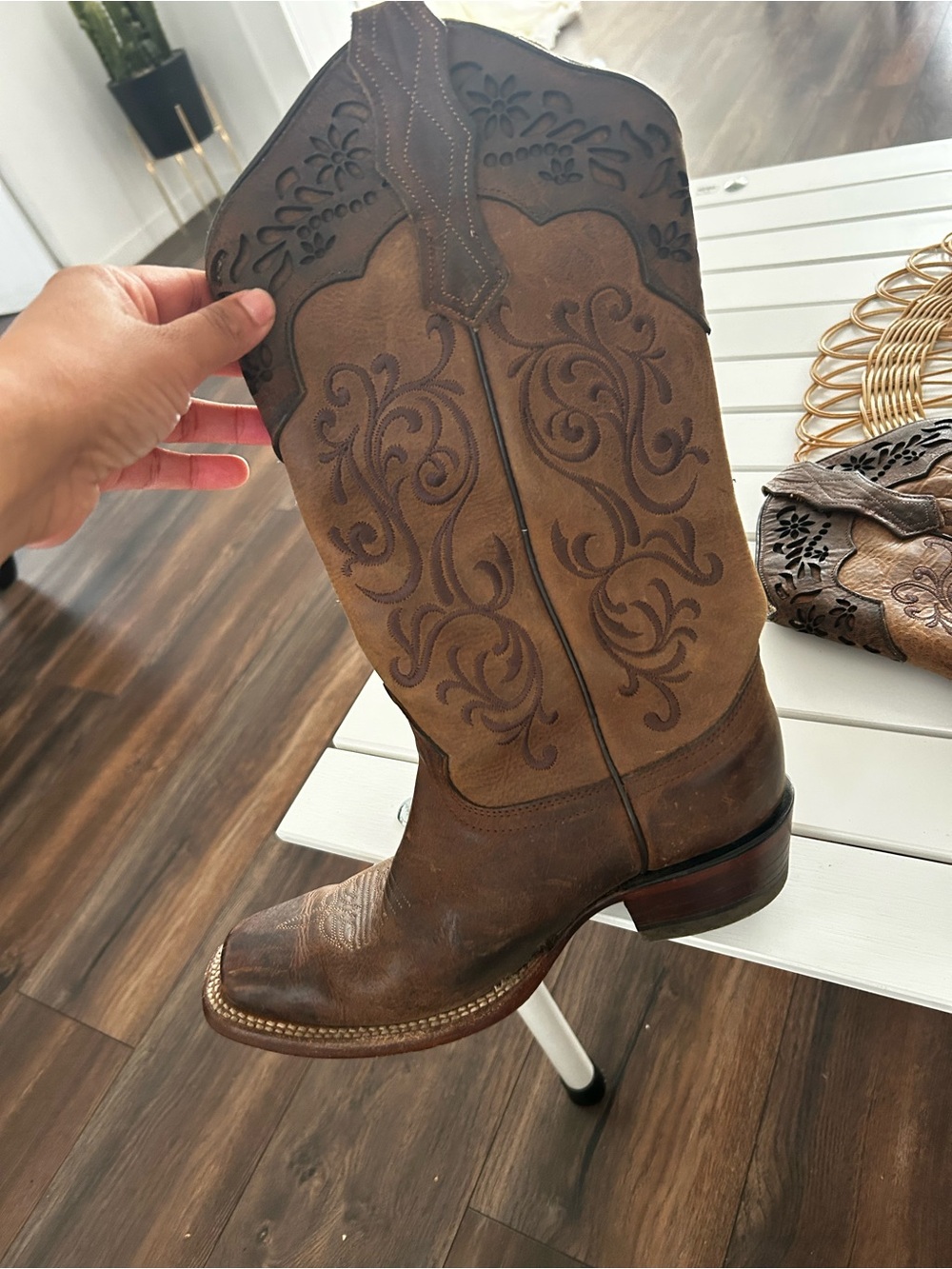 Brown Embroidered Western Cowgirl Boot - Women's Brown